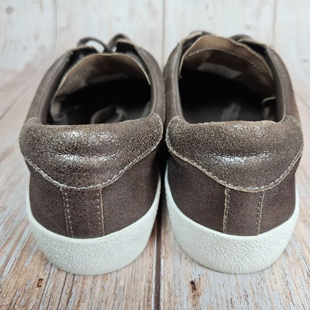 Mercer Edit bronze Catcall‎ leather upper sneakers, size 8